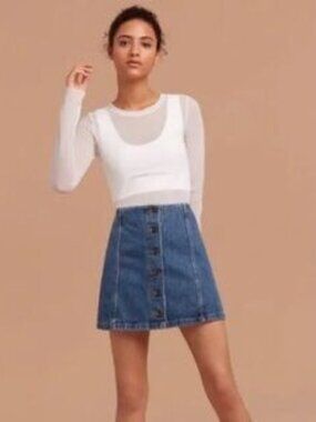 Wilfred Free Aritizia Denim Mini Skirt Size 2